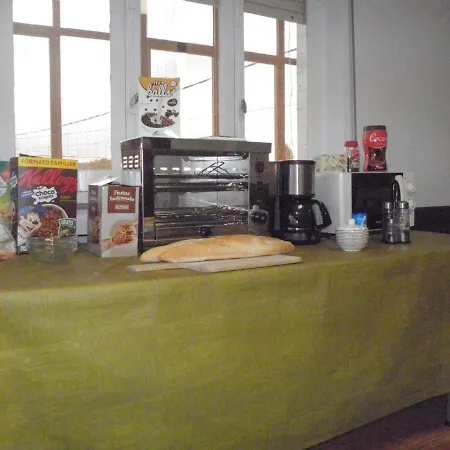 El Pico De Santillana Hostel *