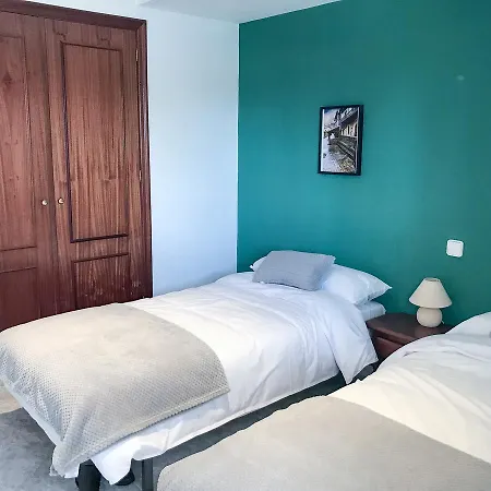 Hostel El Pico De Santillana