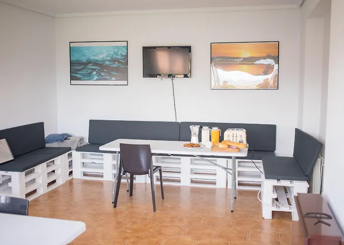 El Pico De Santillana Auberge de jeunesse *